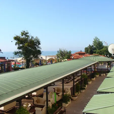 Апартаменты Admiral Золотые Пески