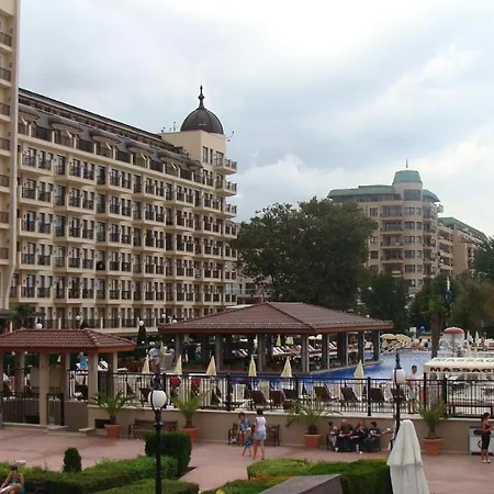 Апартаменты Admiral *